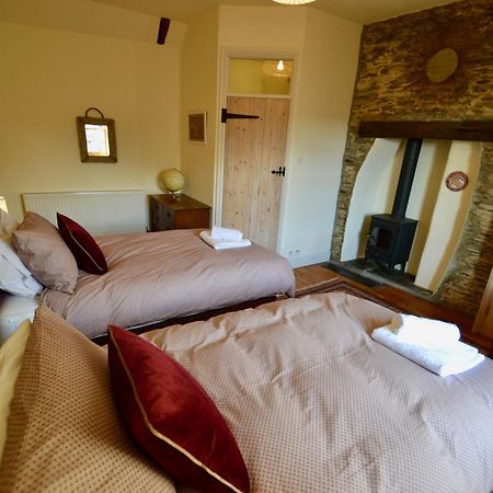 Holwell Holistic Retreat Bed & Breakfast Barnstaple Exterior foto