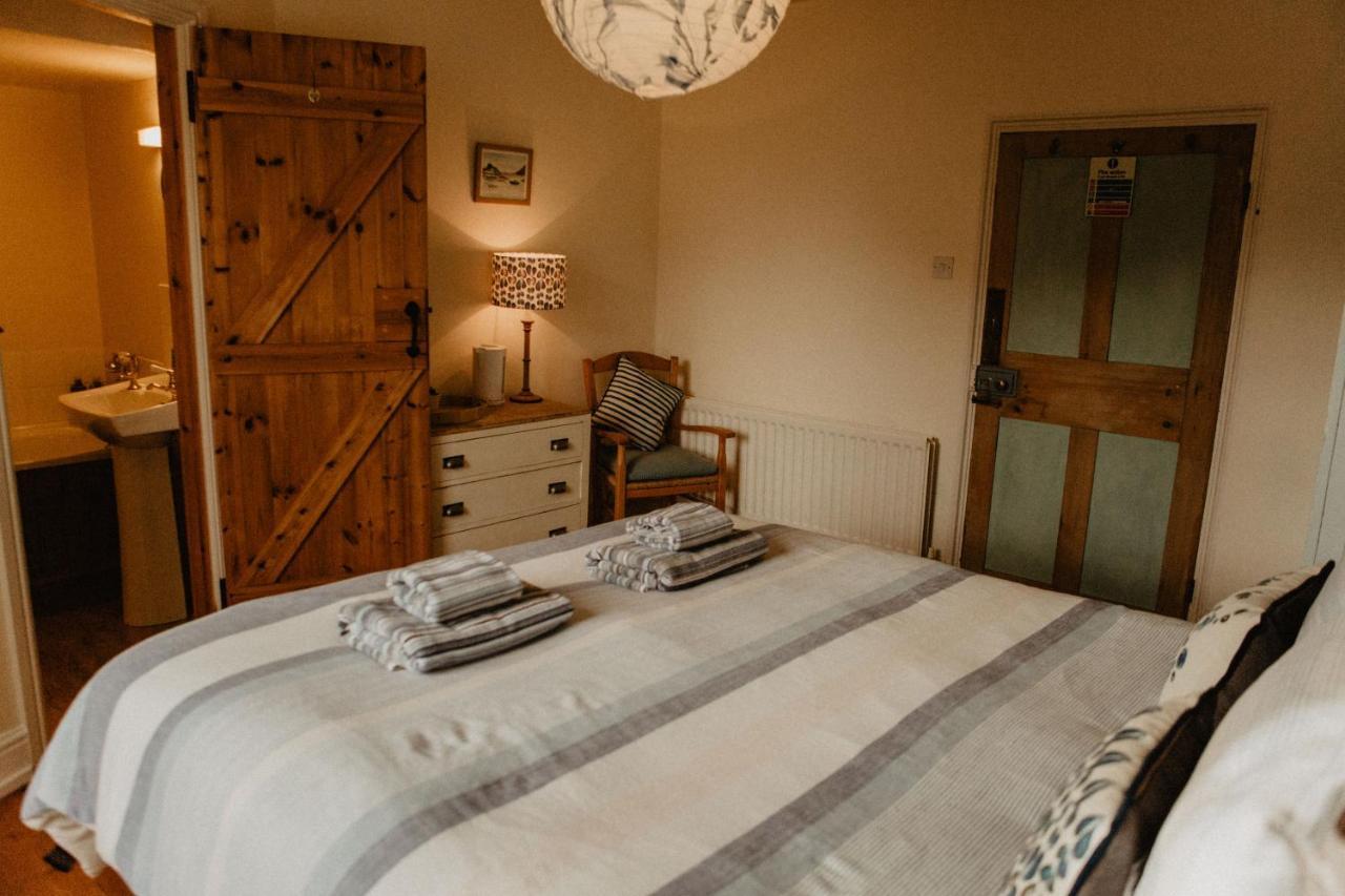 Holwell Holistic Retreat Bed & Breakfast Barnstaple Exterior foto